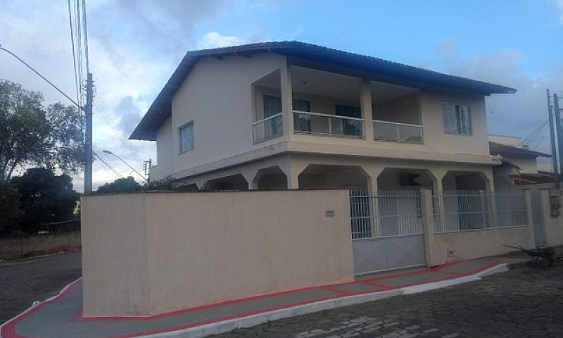 Aluga Casa Em Aracru...