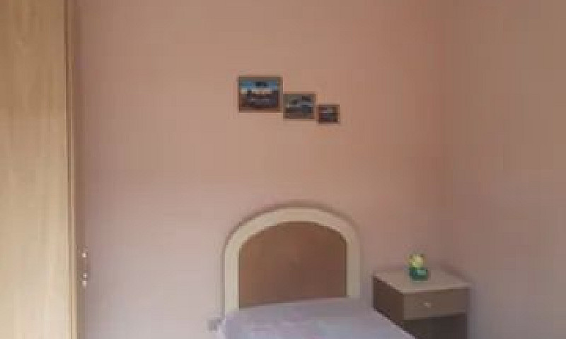 Quarto Mobiliado E I...
