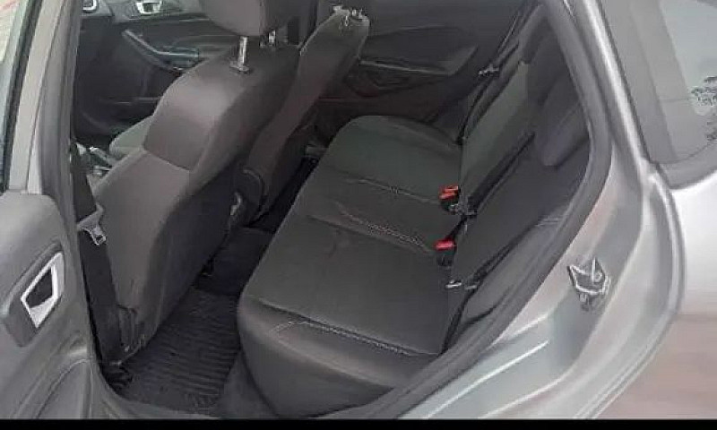 Ford New Fiesta 2017...