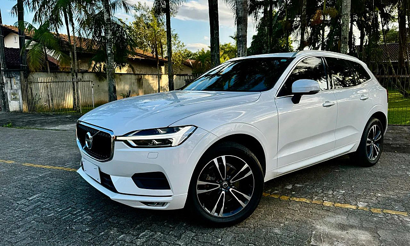 Volvo Xc 60 T-5 Mome...