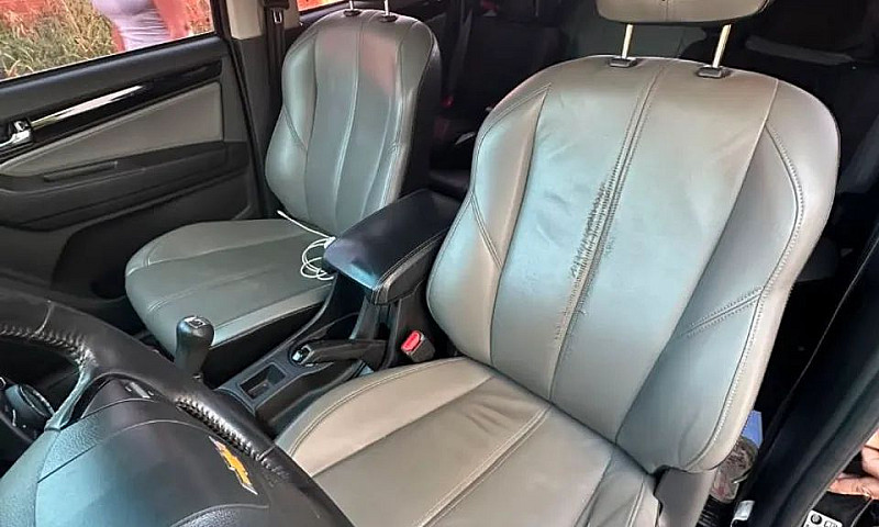 Chevrolet S10 Pick-U...