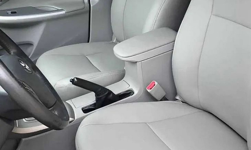 Toyota Corolla Xei 2...