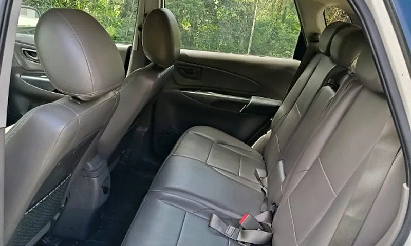 Hyundai Tucson 2.0 1...