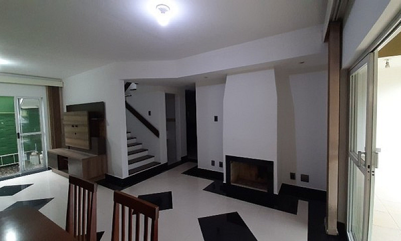 Casa Condomínio Fech...