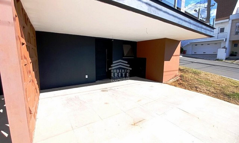 Casa Em Condomínio...