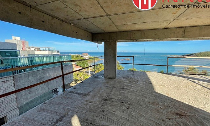 Apartamento De 4 Suí...