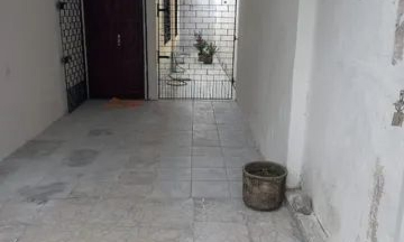 Otima Casa Na Sapira...