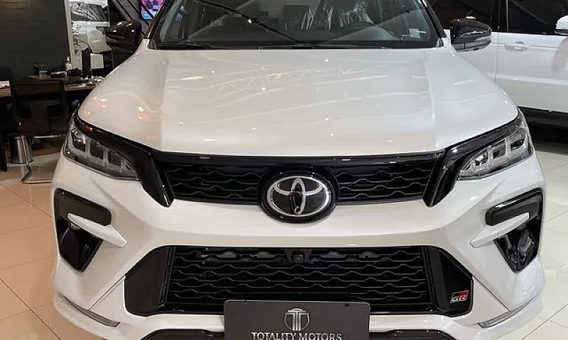 Toyota Sw4 Gr 2024 ...