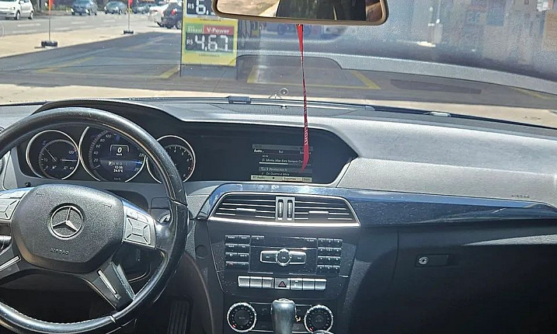 Mercedes-Benz C-180 ...