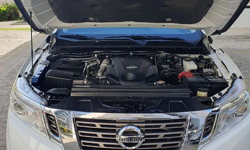 Nissan Frontier Le C...