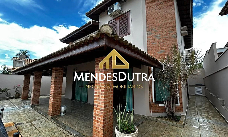 Casa Em Condomínio C...
