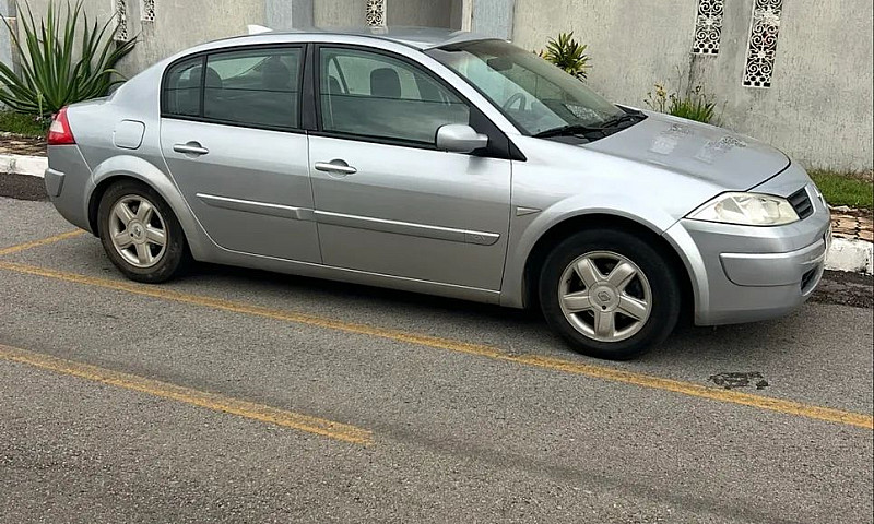 Renault Megane Sedan...