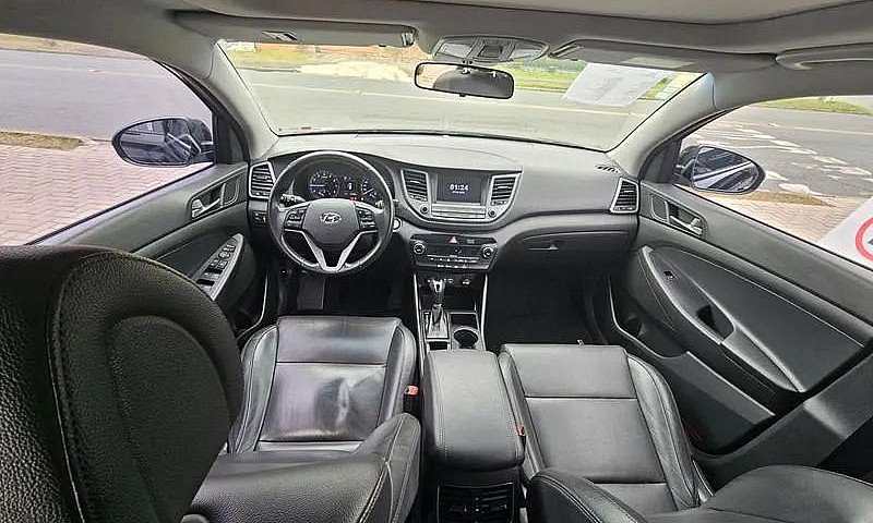 Hyundai Tucson Gls 1...