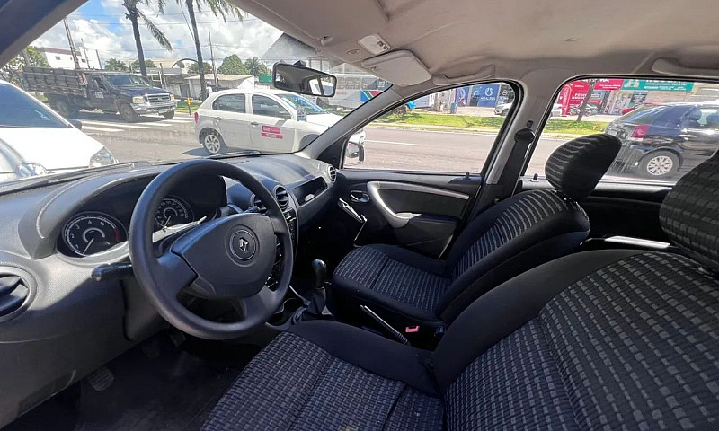 Renault Sandero Expr...