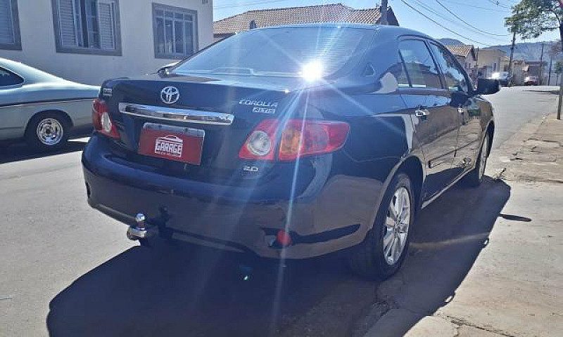 Corolla Altis 2011...