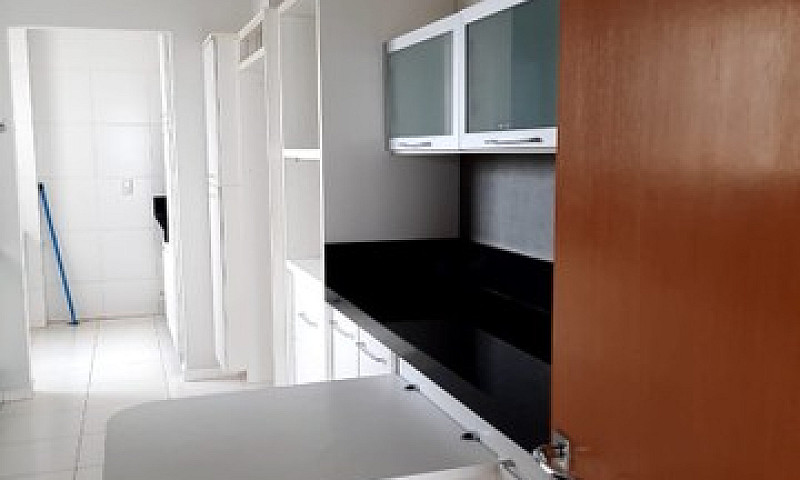 Aluga-Se Apartamento...