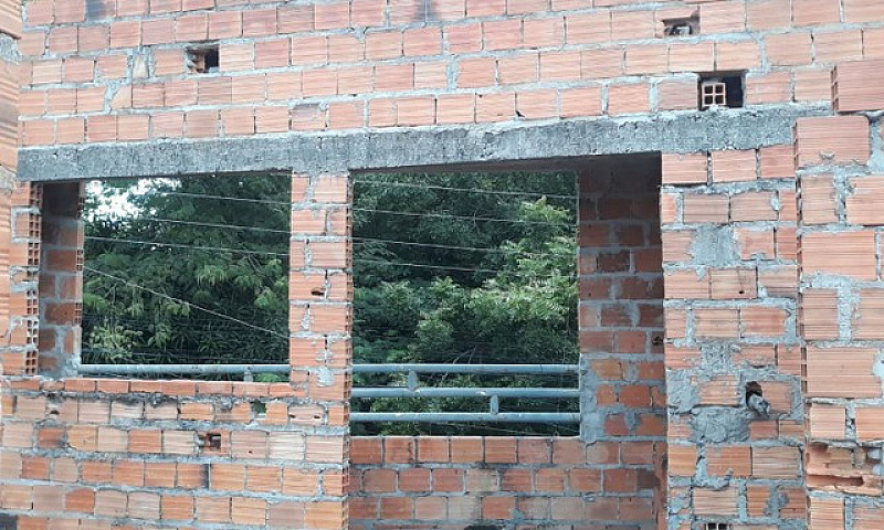 Casa Em Construção ...