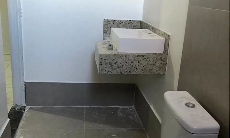 Casa 4/4, 1 Suíte, S...