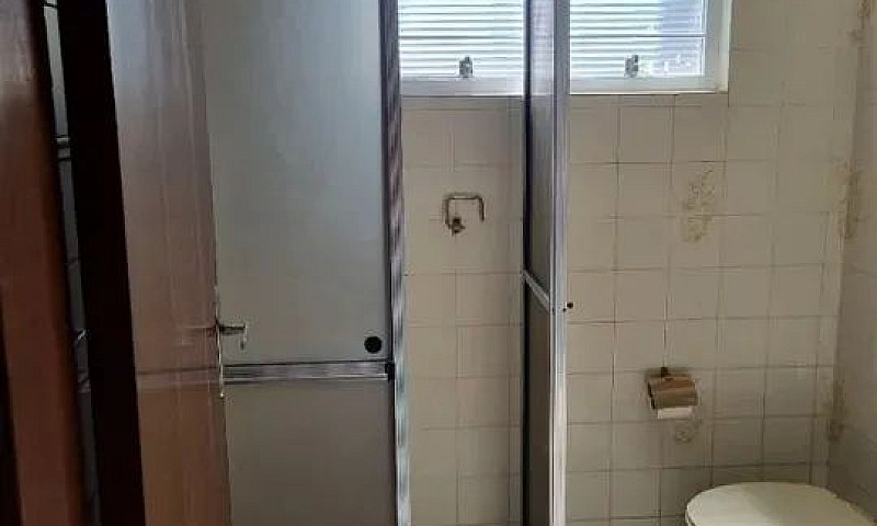Aluga-Se Casa 3 Quar...
