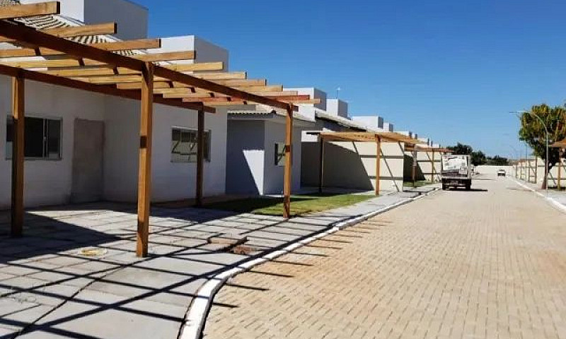 Casa Em Condomínio E...