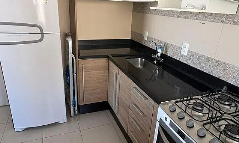 Apartamento Semimobi...