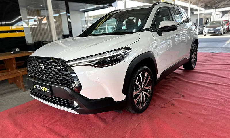 Toyota Corolla Cross...