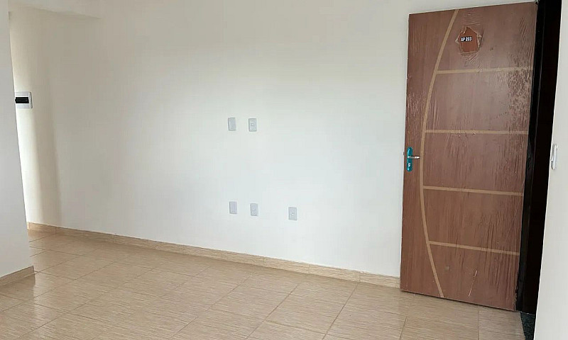 Alugo Apartamento...