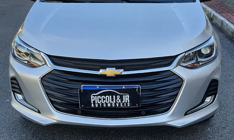 Chevrolet Onix Premi...