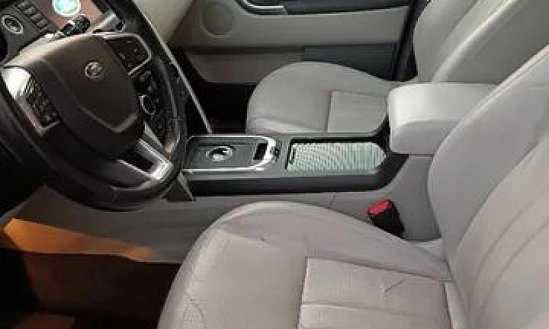 Land Rover Discovery...