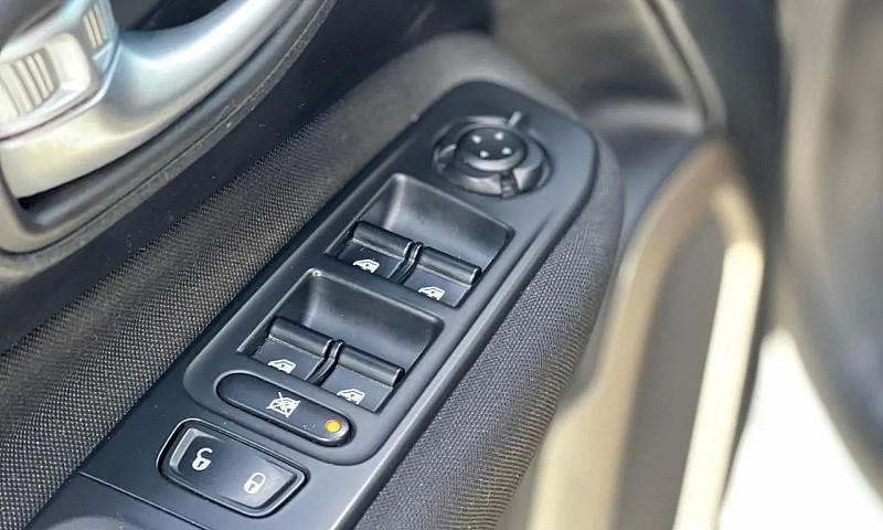 Jeep Renegade ...