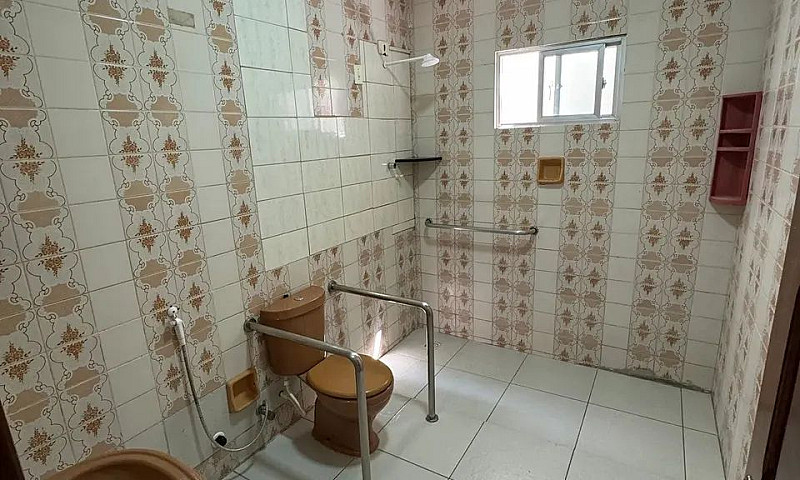 Vendo Casa No Bairro...