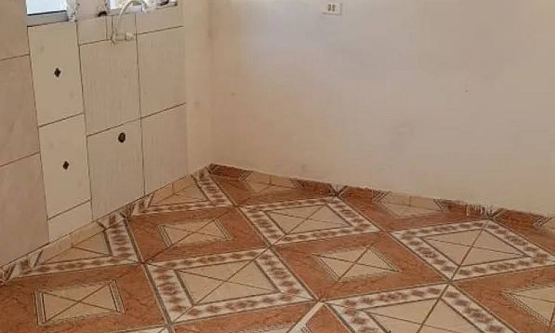 Alugo Casa Dos Fundo...