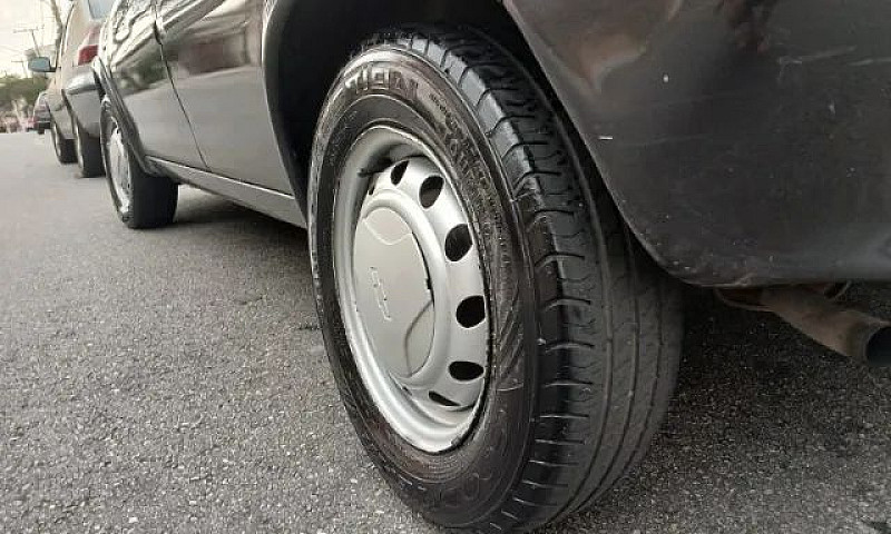 Chevrolet Corsa Wind...