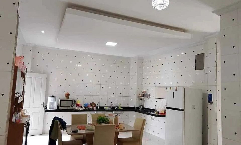 * Casa A Venda...