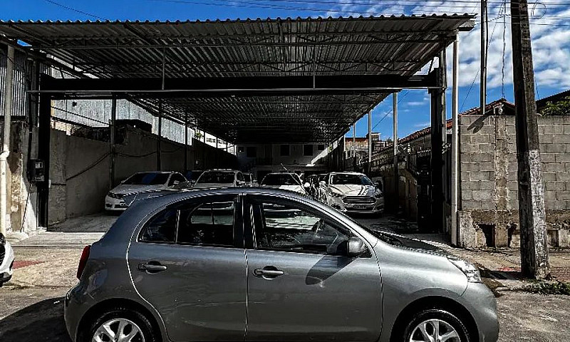 Nissan March Sv 1.6 ...