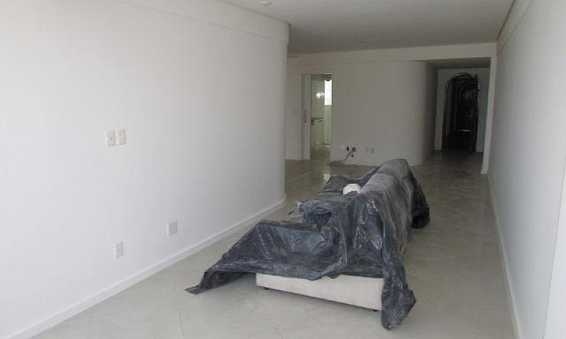Apartamento 3/4 Graç...