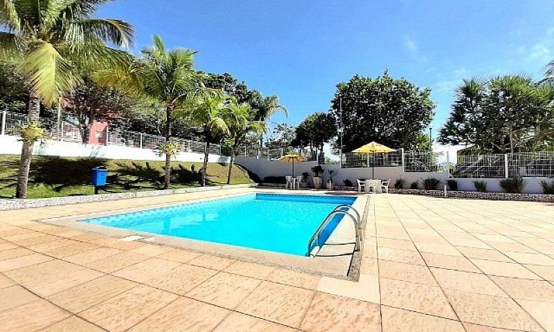 Casa Em Condomínio À...