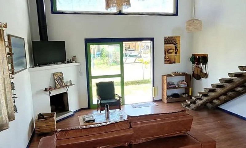 Casa Em Torres / Pas...