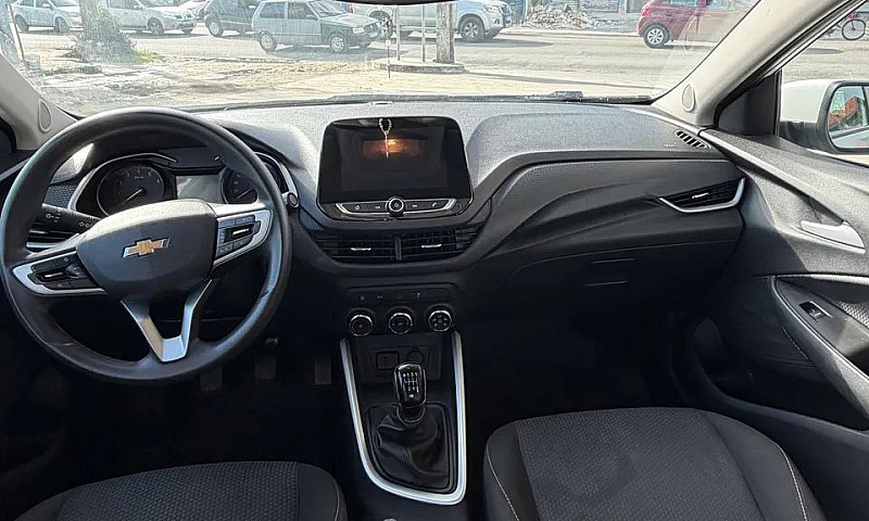 Chevrolet Onix Plus ...