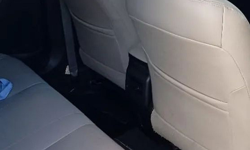 Toyota Corolla Gli 1...