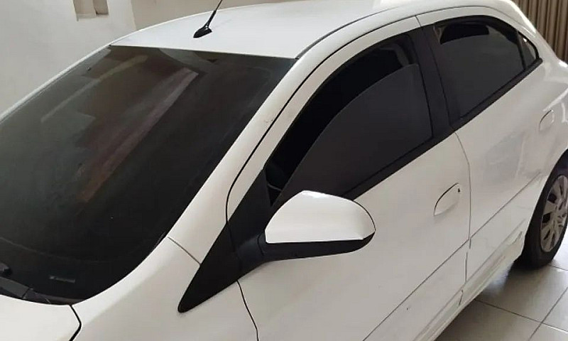 Chevrolet Onix Hatch...