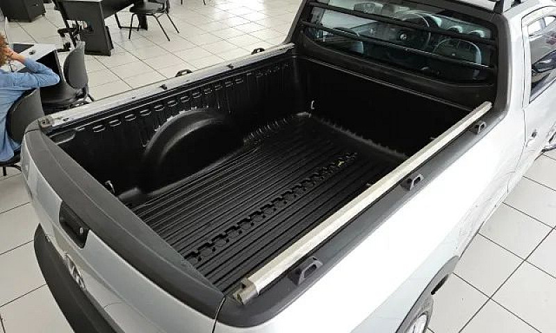 Volkswagen Saveiro 1...