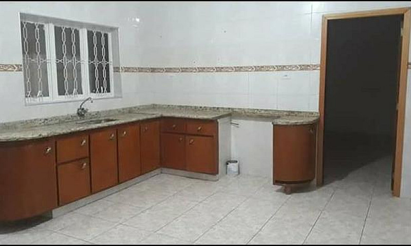 Alugo 2 Cômodos No C...