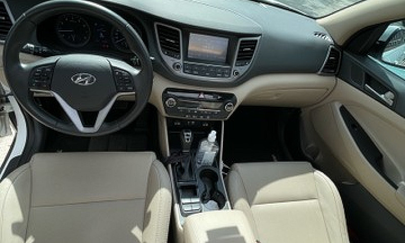 Hyundai Tucson Gls 1...