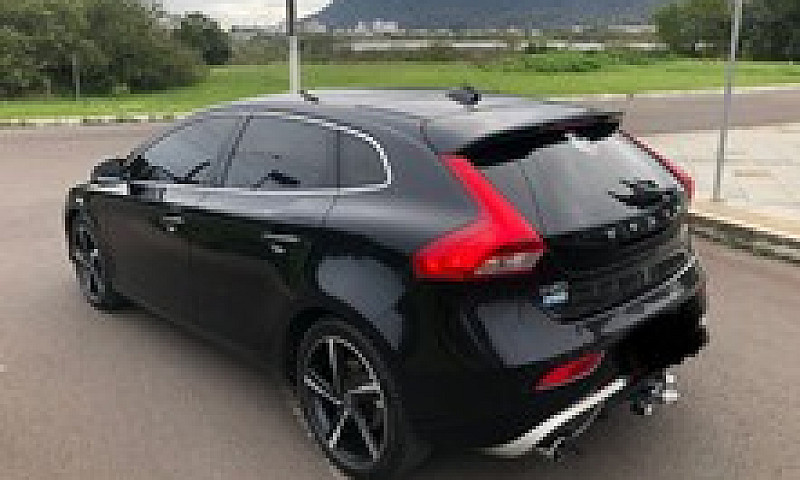 Volvo V40 T5 R-Desig...