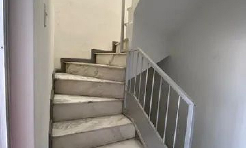 ! Casa Na Rua De Sir...