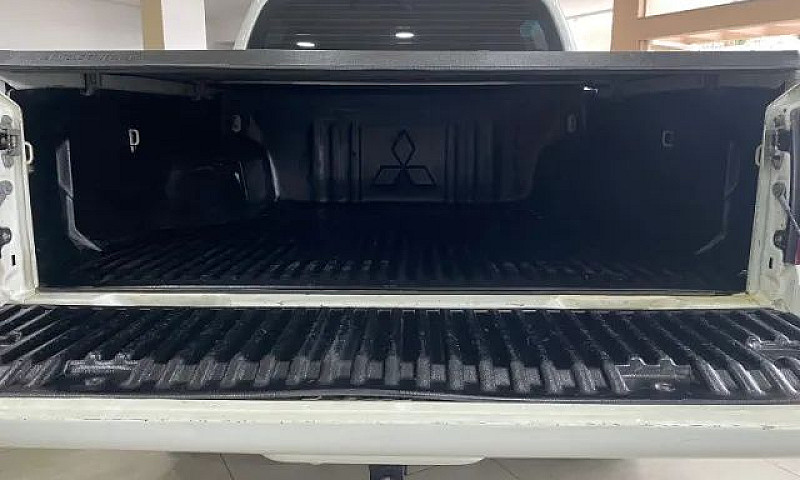 Mmc L200 Triton Hpe ...