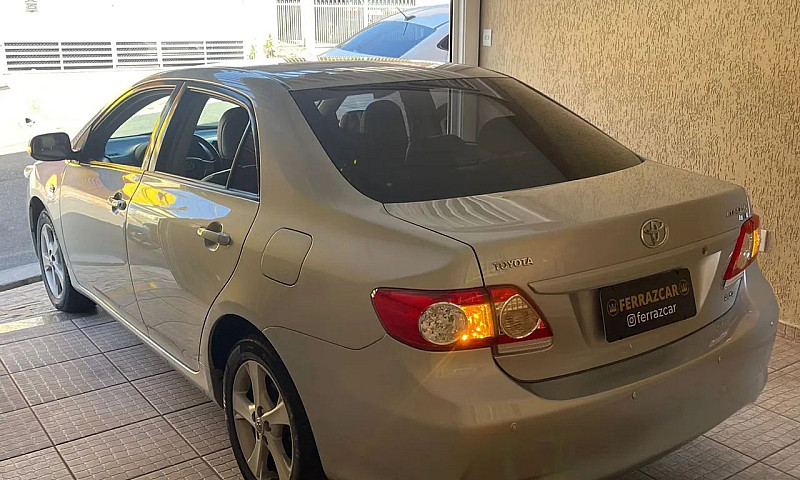 Toyota Corolla Xei 2...
