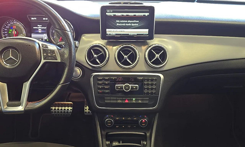 Mercedes-Benz Gla 20...