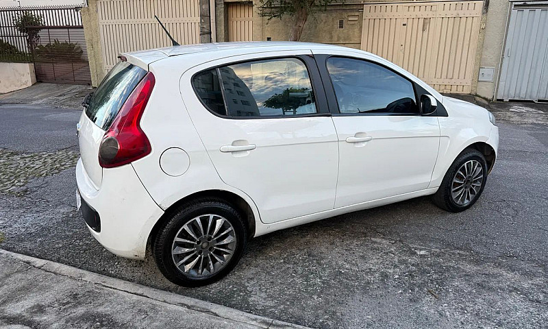 Fiat Palio Attractiv...